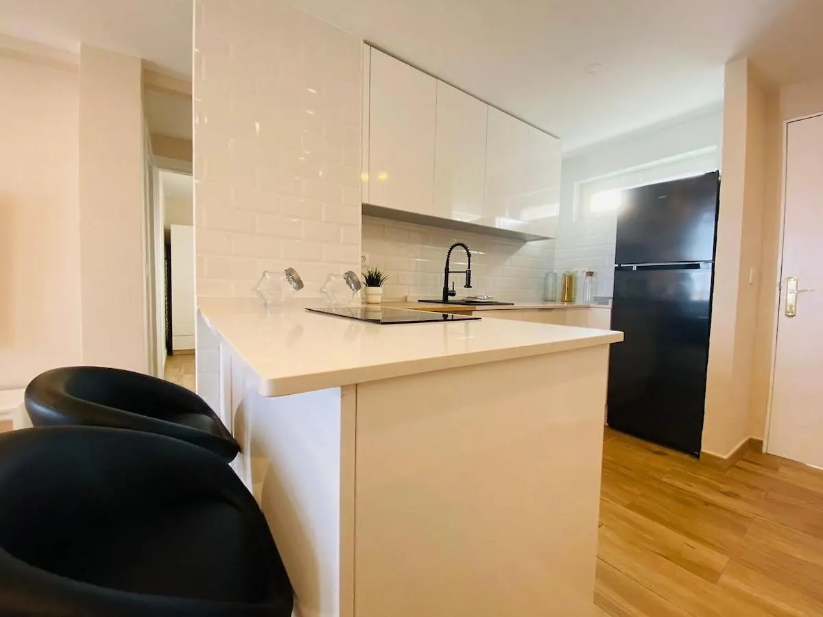 דירה Moderno Apartamento Con Vistas Al Mar -בנאלמדנה